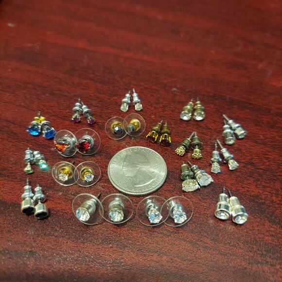 Small Bling Stud Post Earrings Lot of 17 Stunning Pairs - Picture 3 of 5